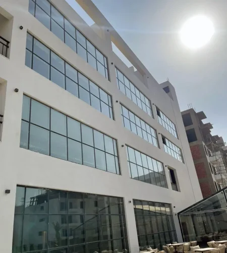 شركة تنظيف - شركة نظافة - شركة تنظيف واجهات - شركة تنظيف واجهات المباني - تنظيف الواجهات الزجاجية - تنظيف الواجهات الكلادينج - سابيدر واجهات - شركة سبايدر - شركة نظافة وخدمات - شركة تنظيف دوري